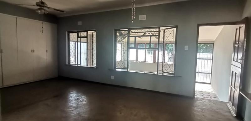 To Let 1 Bedroom Property for Rent in Richem KwaZulu-Natal