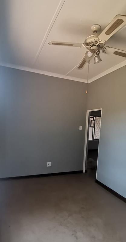 To Let 1 Bedroom Property for Rent in Richem KwaZulu-Natal