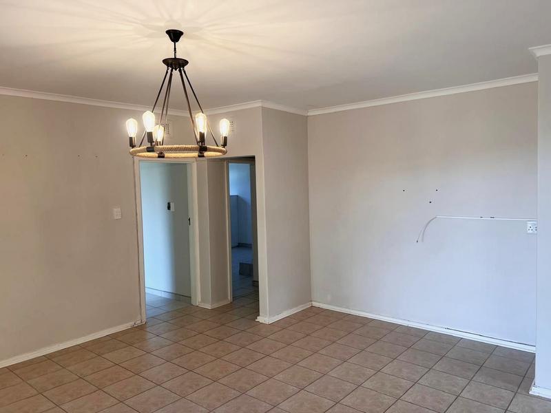 To Let 2 Bedroom Property for Rent in Uvongo KwaZulu-Natal