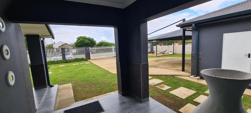 4 Bedroom Property for Sale in Glencoe KwaZulu-Natal