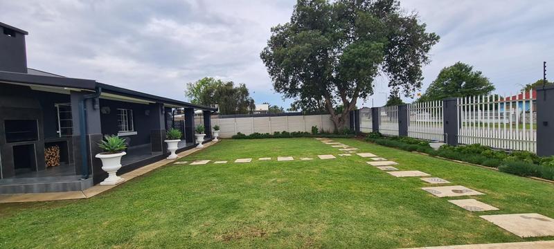 4 Bedroom Property for Sale in Glencoe KwaZulu-Natal