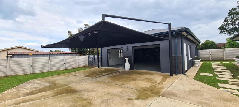 4 Bedroom Property for Sale in Glencoe KwaZulu-Natal