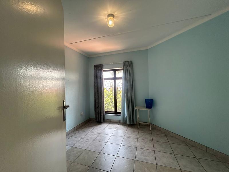 To Let 2 Bedroom Property for Rent in Manaba Beach KwaZulu-Natal