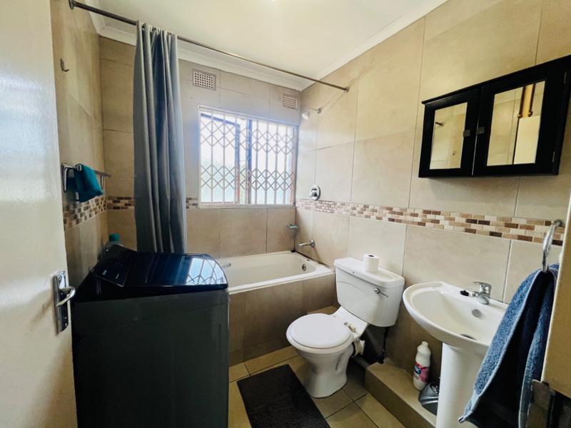 3 Bedroom Property for Sale in Reservoir Hills KwaZulu-Natal