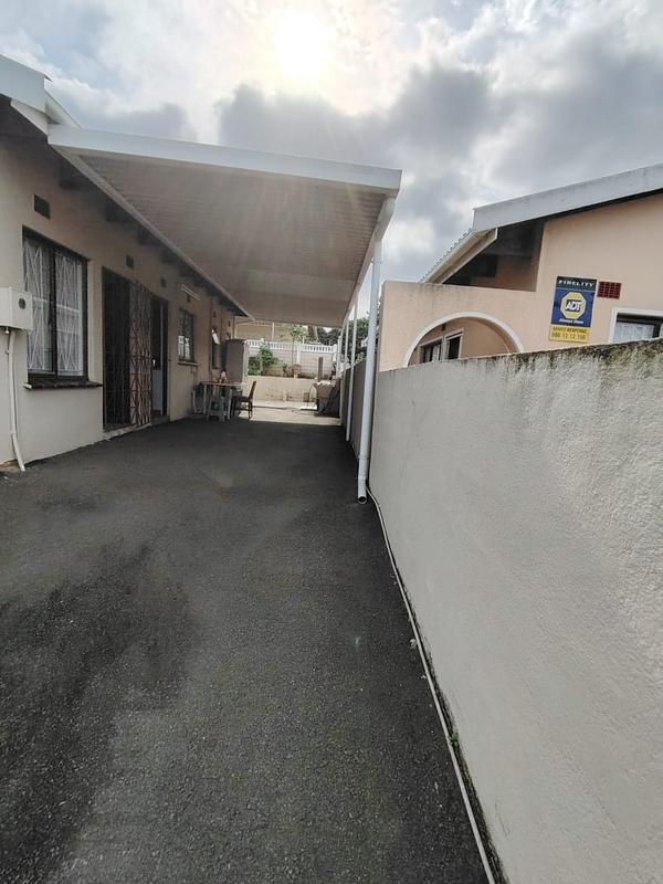 2 Bedroom Property for Sale in Palmview KwaZulu-Natal