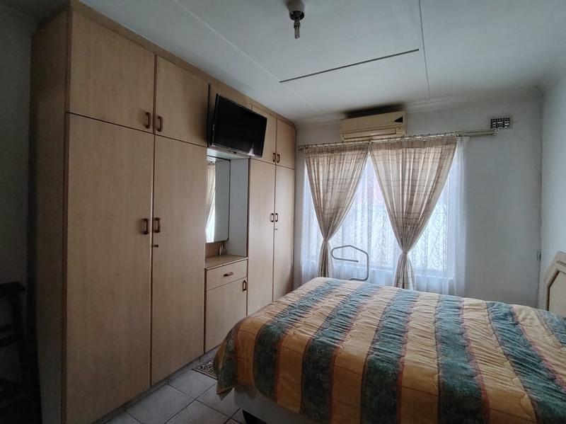 2 Bedroom Property for Sale in Palmview KwaZulu-Natal