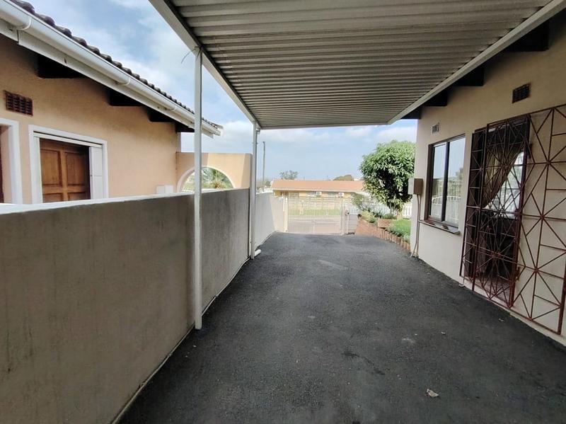 2 Bedroom Property for Sale in Palmview KwaZulu-Natal
