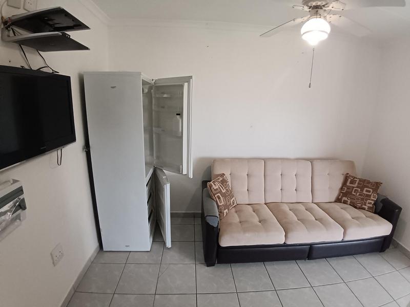 2 Bedroom Property for Sale in Uvongo Beach KwaZulu-Natal