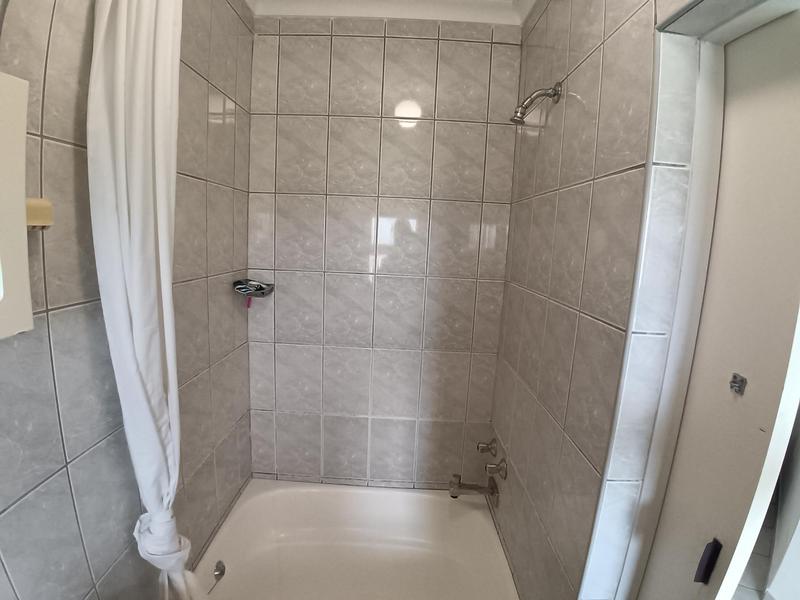 2 Bedroom Property for Sale in Uvongo Beach KwaZulu-Natal