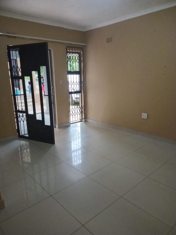 To Let 2 Bedroom Property for Rent in Kwadabeka KwaZulu-Natal