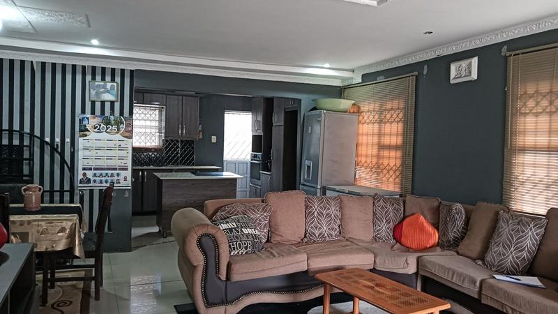 3 Bedroom Property for Sale in Savannah Park KwaZulu-Natal
