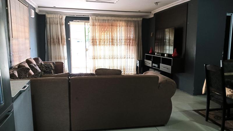 3 Bedroom Property for Sale in Savannah Park KwaZulu-Natal