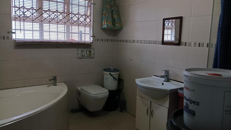 3 Bedroom Property for Sale in Savannah Park KwaZulu-Natal