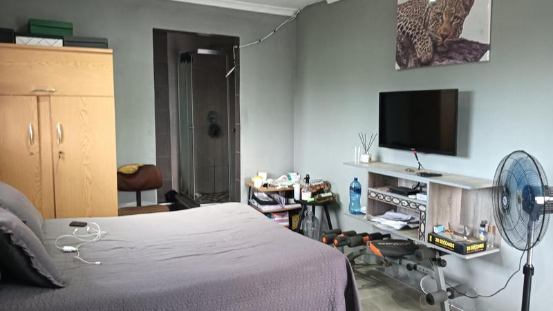 3 Bedroom Property for Sale in Savannah Park KwaZulu-Natal