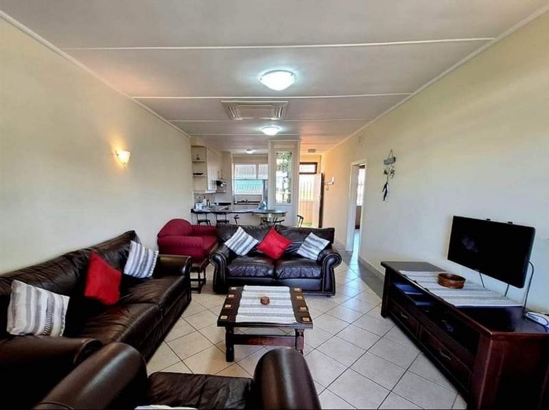 2 Bedroom Property for Sale in Uvongo KwaZulu-Natal