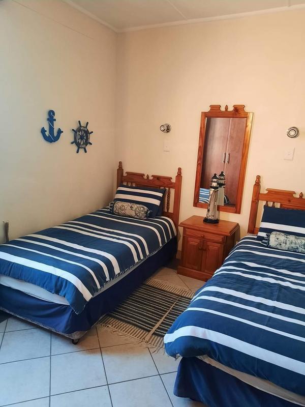 2 Bedroom Property for Sale in Uvongo KwaZulu-Natal