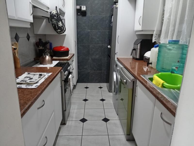 2 Bedroom Property for Sale in Scottburgh KwaZulu-Natal