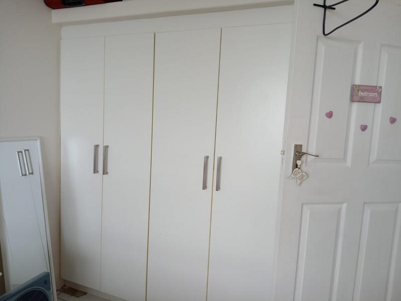 2 Bedroom Property for Sale in Scottburgh KwaZulu-Natal