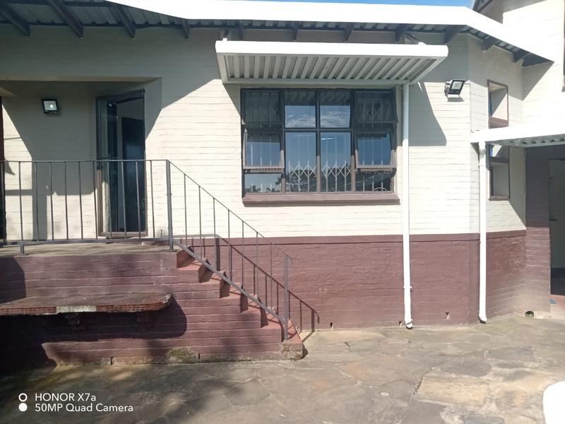 1 Bedroom Property for Sale in Glenmore KwaZulu-Natal