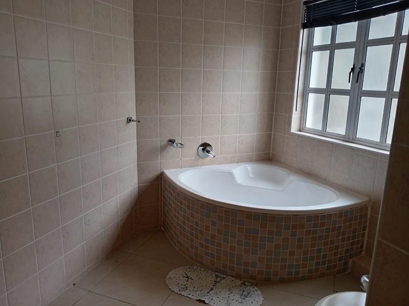 4 Bedroom Property for Sale in Ramsgate KwaZulu-Natal