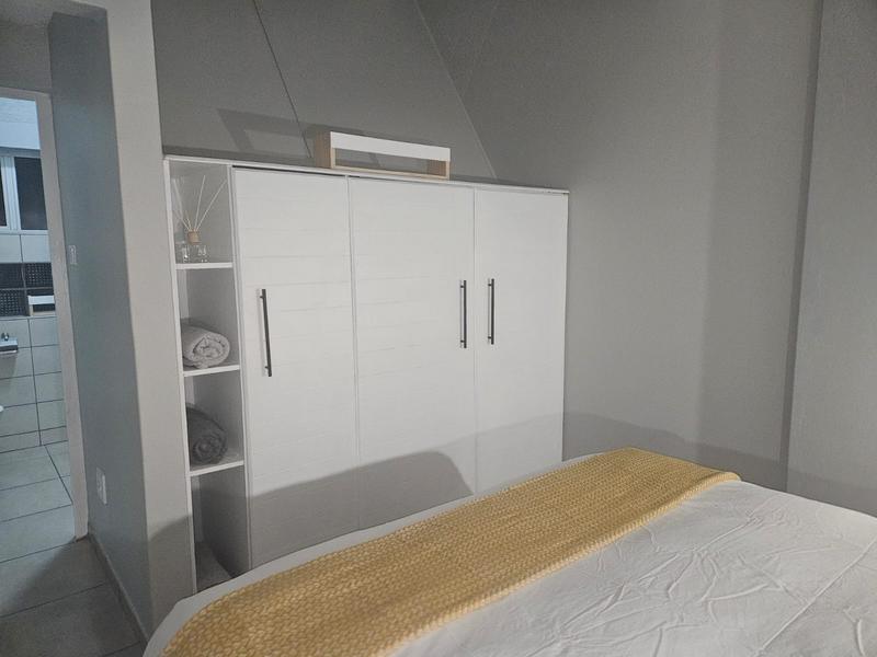 To Let commercial Property for Rent in Meer En See KwaZulu-Natal