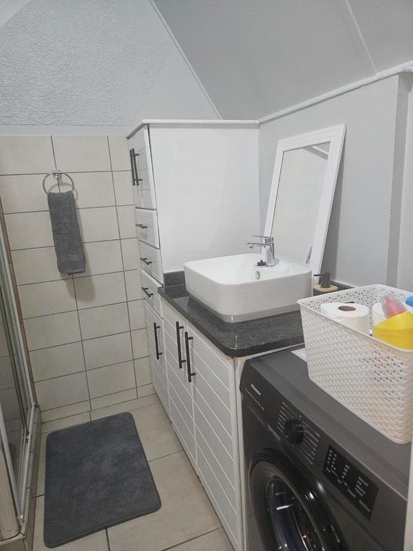 To Let commercial Property for Rent in Meer En See KwaZulu-Natal