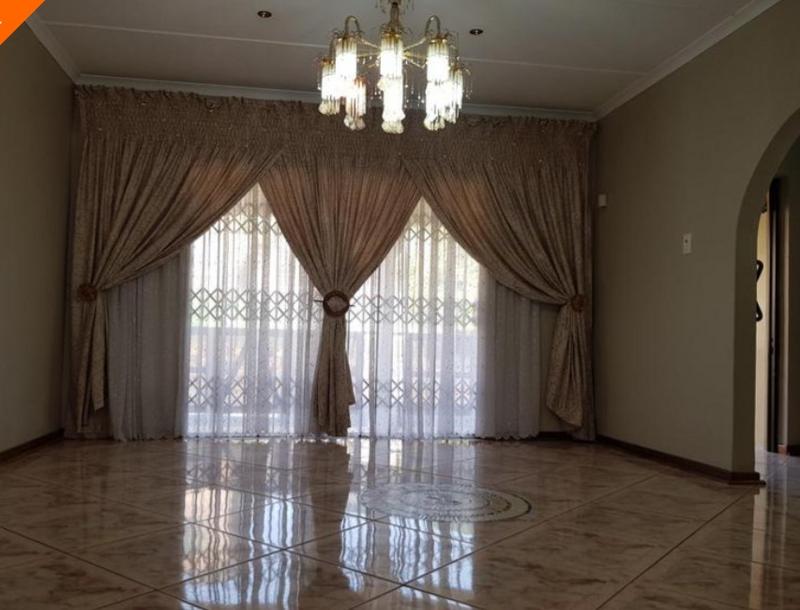 3 Bedroom Property for Sale in Raisethorpe KwaZulu-Natal