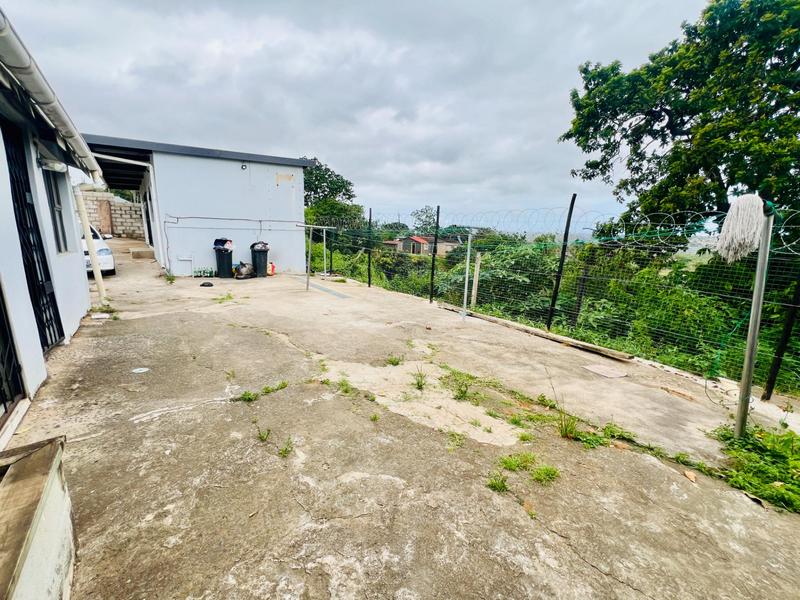 9 Bedroom Property for Sale in Kwamashu KwaZulu-Natal