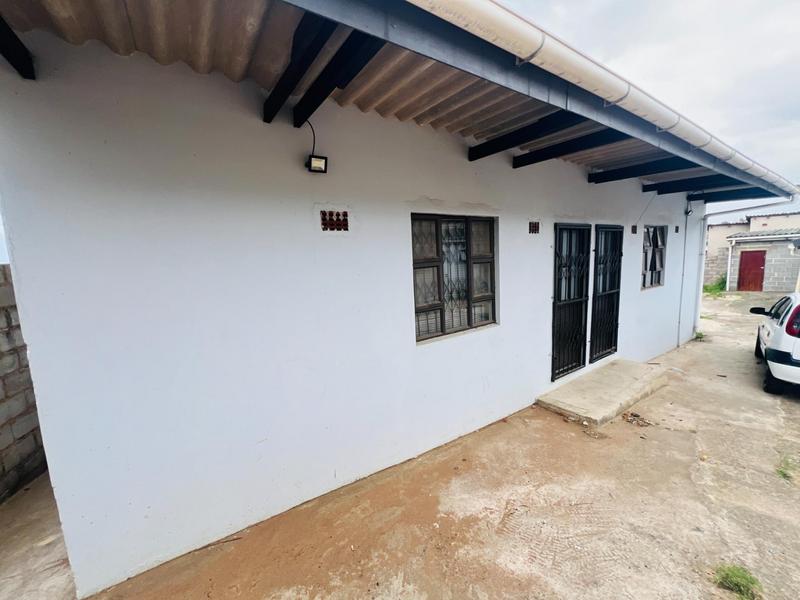 9 Bedroom Property for Sale in Kwamashu KwaZulu-Natal