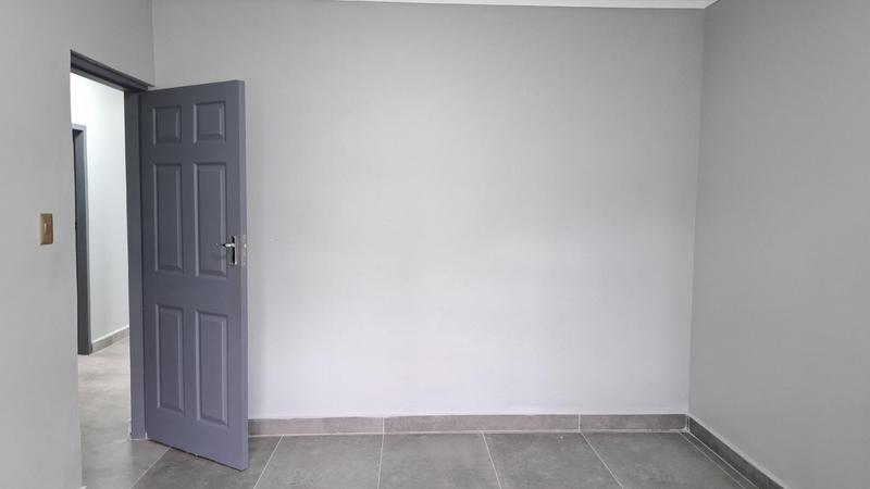 To Let 4 Bedroom Property for Rent in Sherwood KwaZulu-Natal