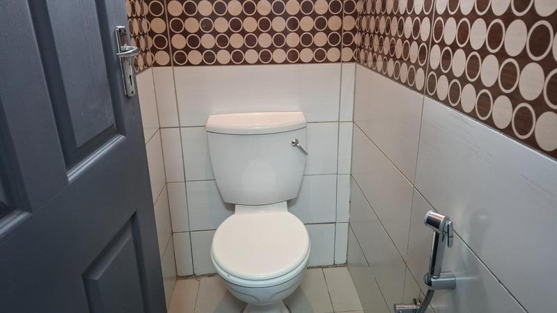 To Let 4 Bedroom Property for Rent in Sherwood KwaZulu-Natal