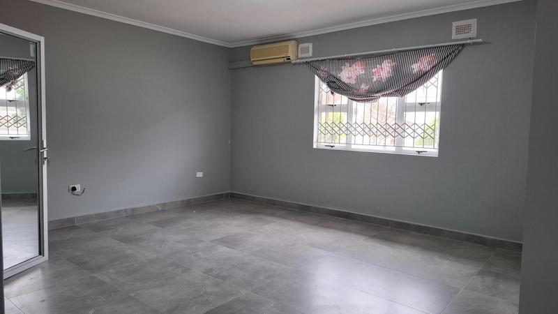 To Let 3 Bedroom Property for Rent in Sherwood KwaZulu-Natal