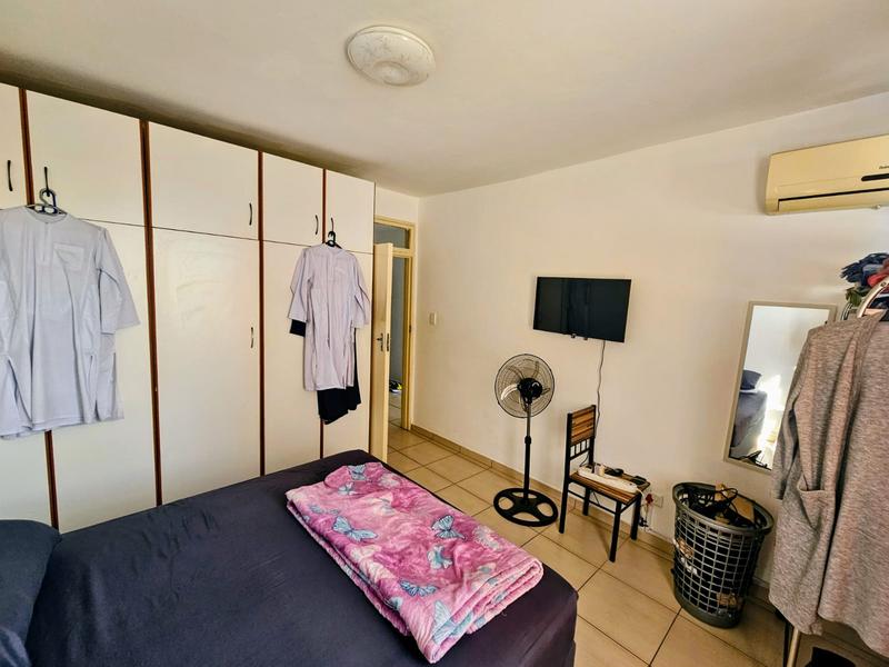 1 Bedroom Property for Sale in Overport KwaZulu-Natal