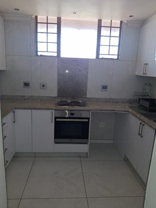 To Let 2 Bedroom Property for Rent in Windermere KwaZulu-Natal