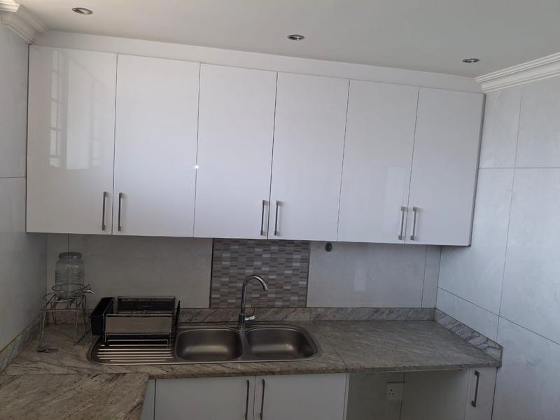 To Let 2 Bedroom Property for Rent in Windermere KwaZulu-Natal