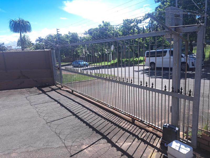 2 Bedroom Property for Sale in Essenwood KwaZulu-Natal