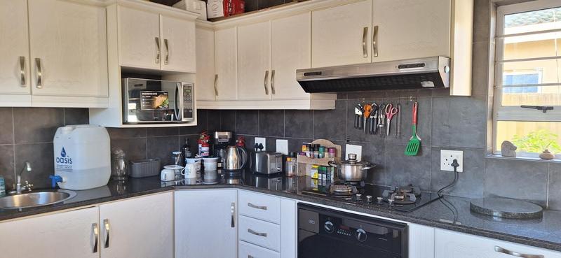 To Let 4 Bedroom Property for Rent in Widenham KwaZulu-Natal