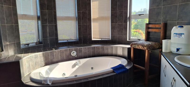 To Let 4 Bedroom Property for Rent in Widenham KwaZulu-Natal