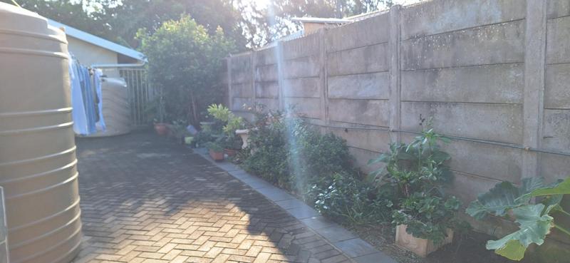 To Let 4 Bedroom Property for Rent in Widenham KwaZulu-Natal