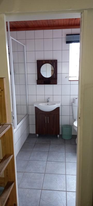 To Let 4 Bedroom Property for Rent in Widenham KwaZulu-Natal