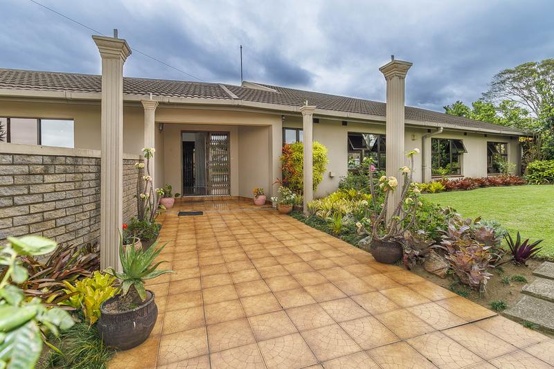 6 Bedroom Property for Sale in Reservoir Hills KwaZulu-Natal