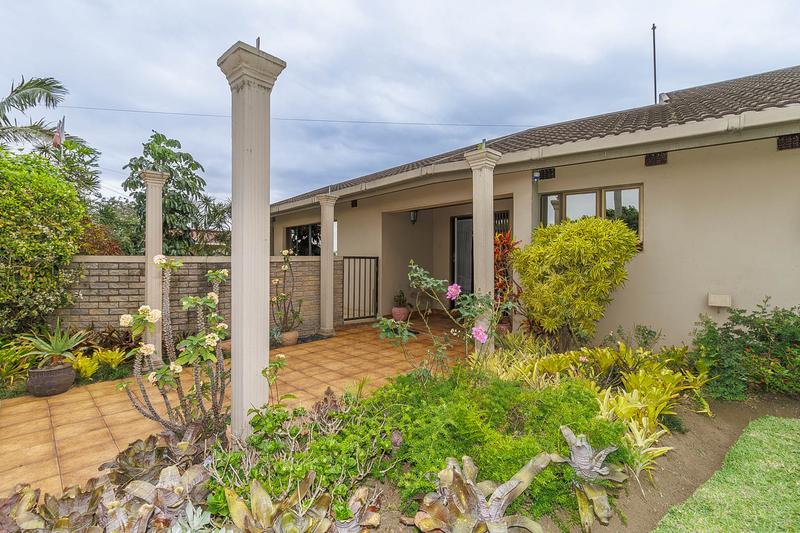 6 Bedroom Property for Sale in Reservoir Hills KwaZulu-Natal