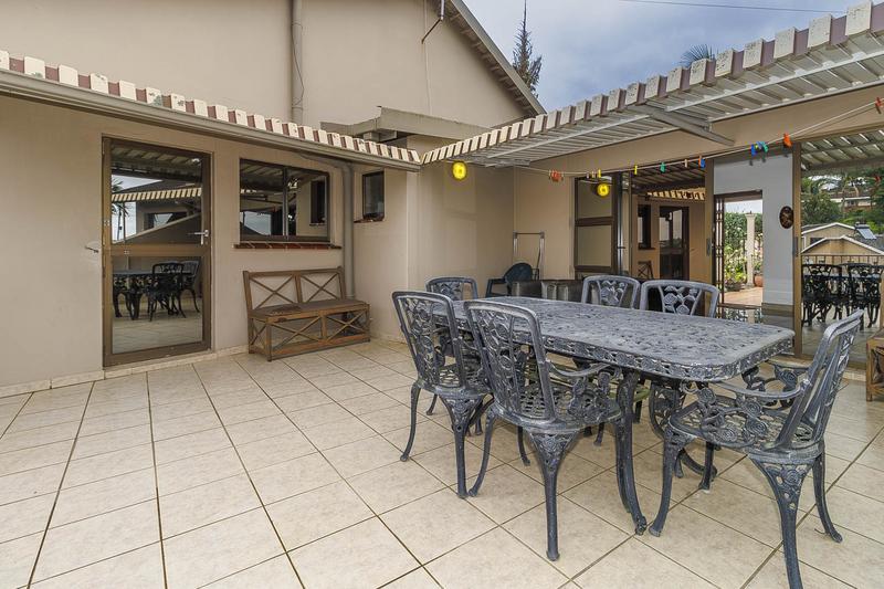 6 Bedroom Property for Sale in Reservoir Hills KwaZulu-Natal