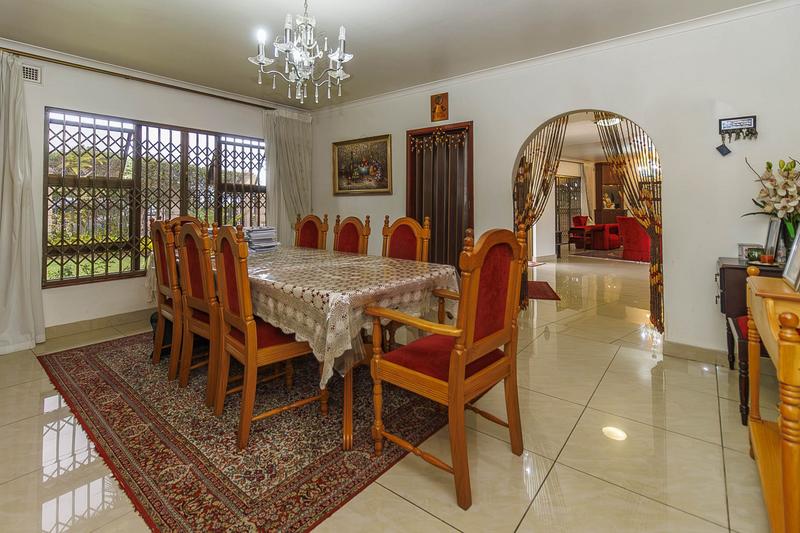 6 Bedroom Property for Sale in Reservoir Hills KwaZulu-Natal
