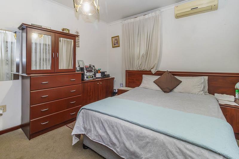 6 Bedroom Property for Sale in Reservoir Hills KwaZulu-Natal