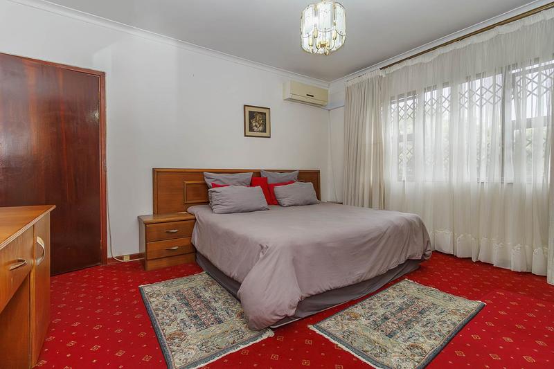 6 Bedroom Property for Sale in Reservoir Hills KwaZulu-Natal