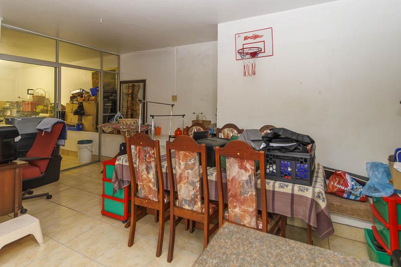 6 Bedroom Property for Sale in Reservoir Hills KwaZulu-Natal