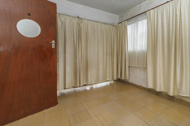 6 Bedroom Property for Sale in Reservoir Hills KwaZulu-Natal