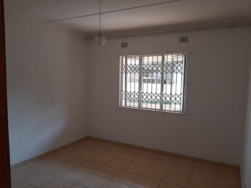 2 Bedroom Property for Sale in Newlands West KwaZulu-Natal