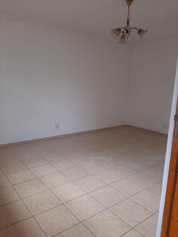 2 Bedroom Property for Sale in Newlands West KwaZulu-Natal